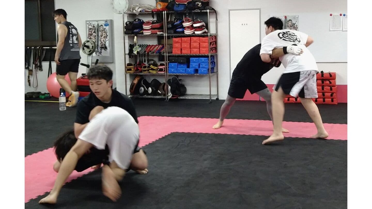 ドラゴンズデン　川越　ブラジリアン柔術　キックボクシング