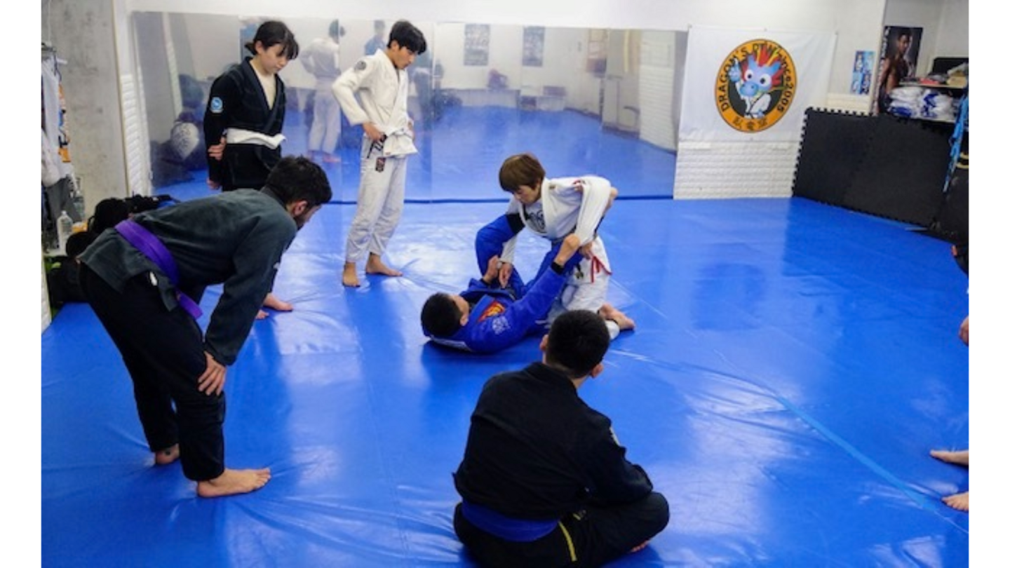 ドラゴンズデン　DRAGON’S DEN 川越　ブラジリアン柔術